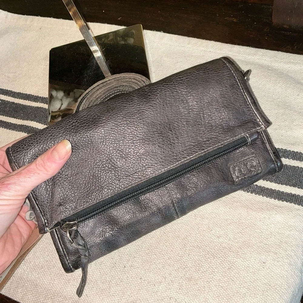 NWT Bed Stu Leather Amina Crossbody Clutch Wallet Black Rustic MSRP $185 - Picture 4 of 16